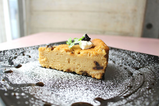 黒らっきょうのチーズケーキ　500円